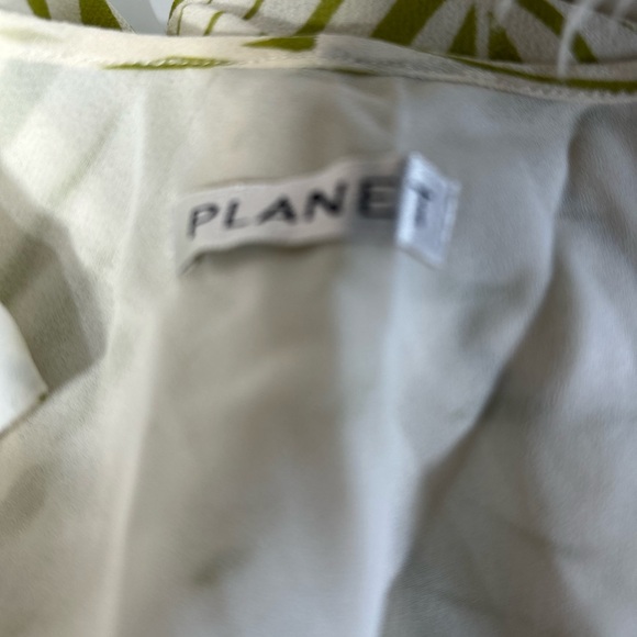 PLANET 100% SILKE TOP SPAGHETTI STRAPS CROPPED WITH WAIST TIE IN SIZE 8 - Picture 7 of 9